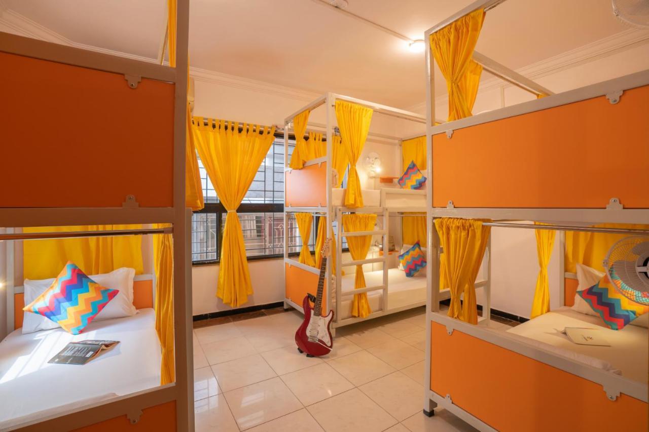 Gostops Bengaluru, Gandhi Nagar Majestic Экстерьер фото